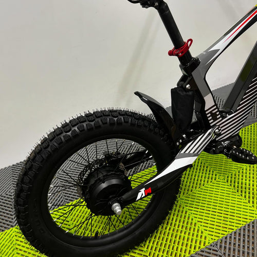 Revvi 18" 500W Electric Bike - Black