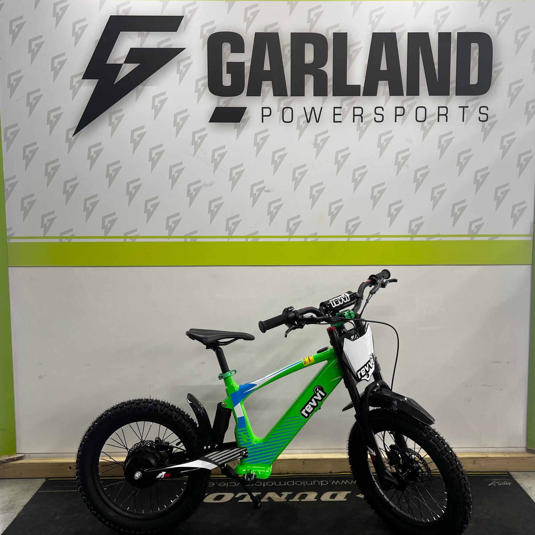 Revvi 18" 500W Electric Bike - Green