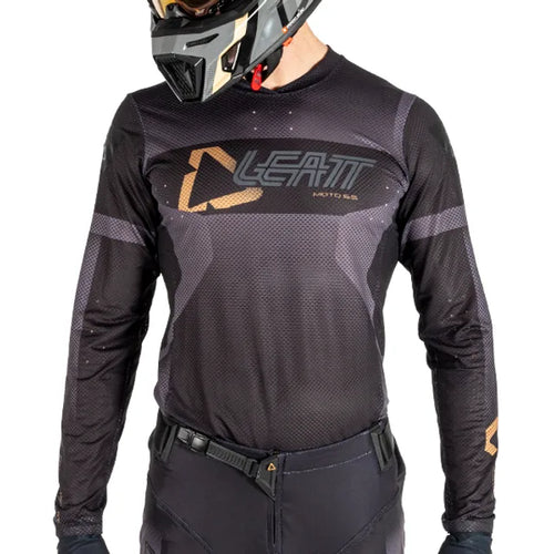 Leatt Moto 5.5 Ultraweld V25 Stealth Kit Combo